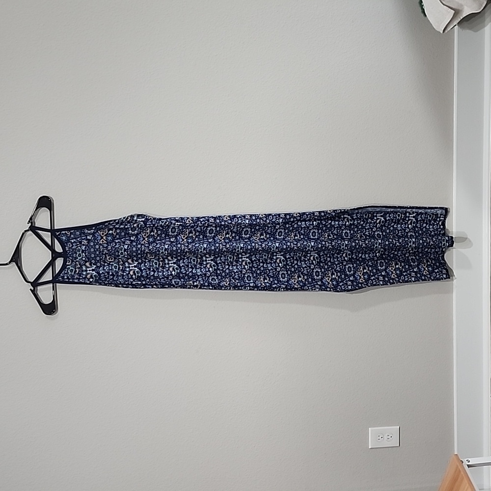 Maxi body con floral dress. Size large. Good condition